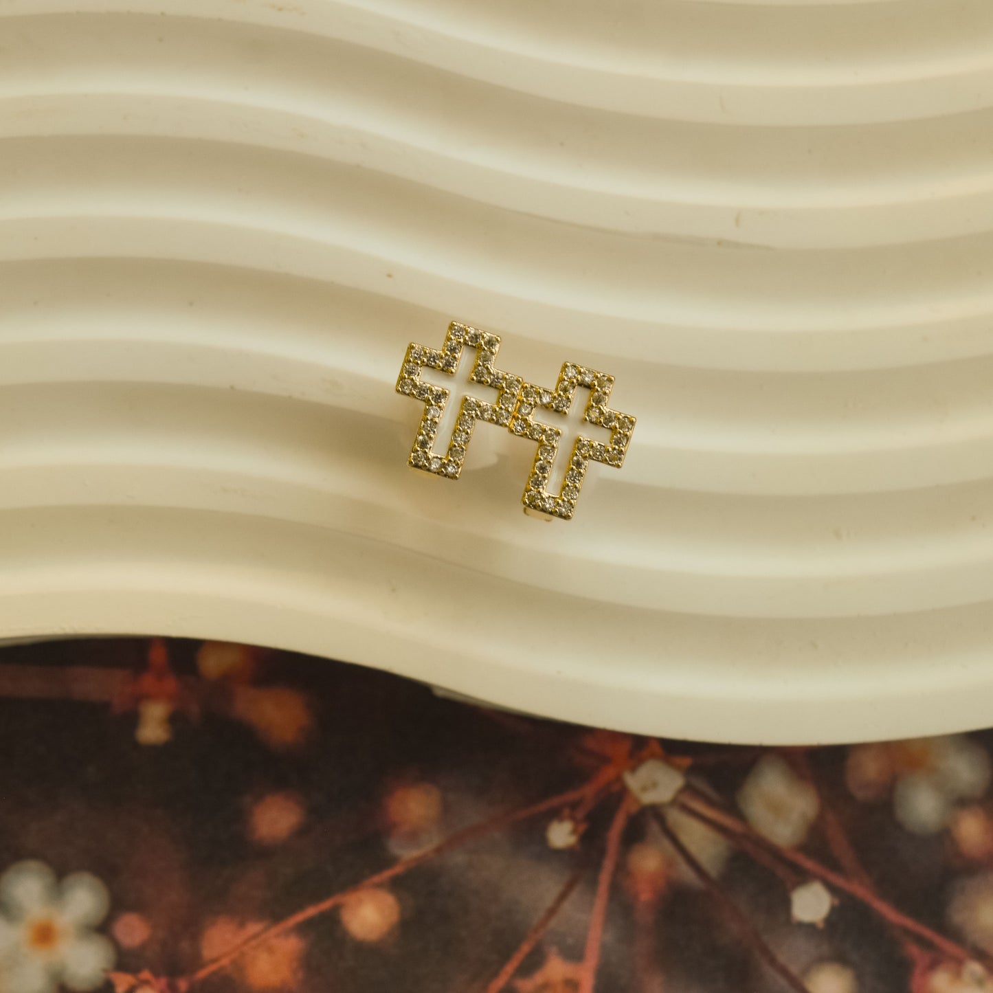 Cross my Heart Earrings